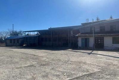 Spațiu comercial, de 1,400 mp, în Central - 3