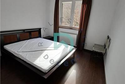 Casă cu 5 camere cu Garaj în Dârste - 7