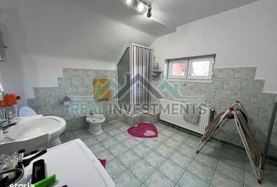 Casă cu 4 camere cu Teren 400 Mp în Central - 3