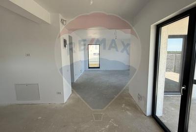VANZARE Vila cu 4 camere in Pantelimon - 19