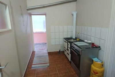 Casă cu 3 camere cu Teren 500 Mp în Central - 14