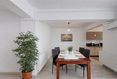 Apartament cu 4 camere decomandat, mobilat în Tractorul - 11