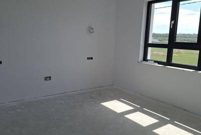 Casă cu 4 camere în Central - 13