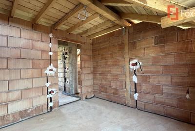 Duplex cu 4 camere cu Canalizare în Sânandrei - 8