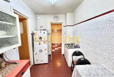 Apartament cu 2 camere circular în Titan - 12