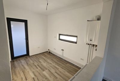 Casă cu 4 camere în Central - 5