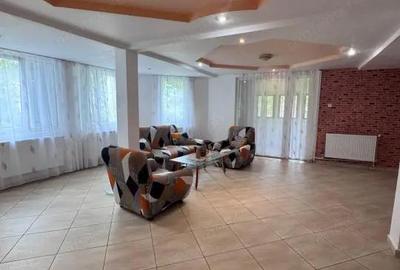 Casă cu Teren 1153 Mp în Solca - 4