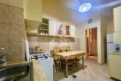 Apartament cu 3 camere semidecomandat în Central - 11