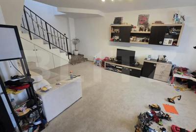 Casă cu 3 camere cu Teren 245 Mp în Central