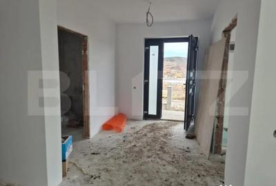 Casă cu 4 camere cu Teren 500 Mp în Corunca - 6