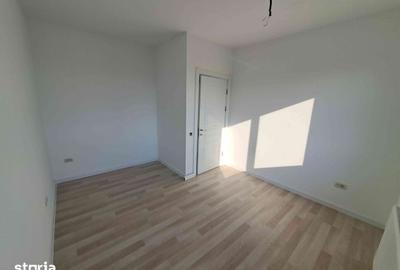 Casă cu 4 camere cu Teren 300 Mp în Crevedia - 1