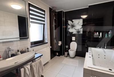 Casă cu 5 camere cu Teren 1307 Mp în Romanești