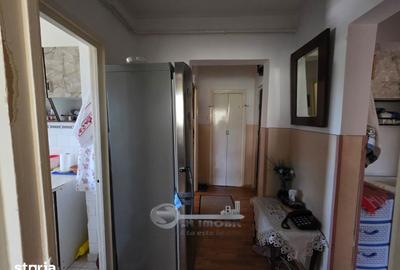 Apartament cu 3 camere decomandat în Alexandru cel Bun - 6