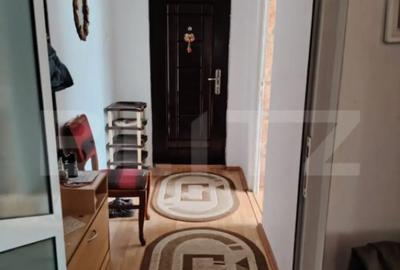 Apartament cu 2 camere semidecomandat în Micro 4 - 10