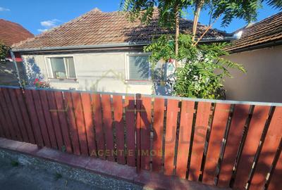Casă individuală cu 3 camere cu Teren 410 Mp în Girocului