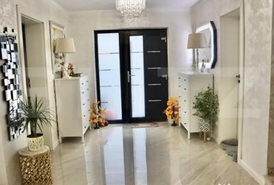 Casă cu 4 camere cu Teren 681 Mp în Șag - 9