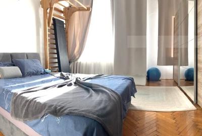 Apartament Spatios cu 3 camere, Central, Zona Garii - 4