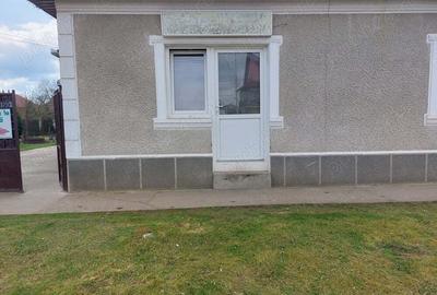 Inchiriez spatiu Mosnita noua str Principala - 1