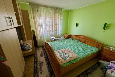 Apartament cu 3 camere decomandat în Cug - 3