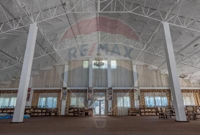 Spațiu comercial, de 2,500 mp, în Central - 6