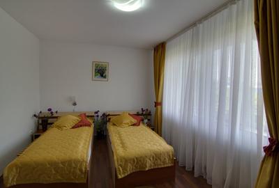 Casă individuală cu 14 camere cu Canalizare în Berceni - 10