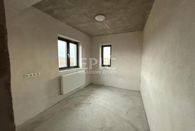 Casă cu Teren 250 Mp în Central