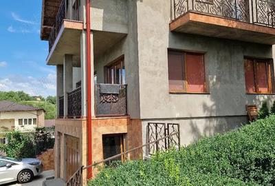 Casă cu Teren 750 Mp în Curtești - 3