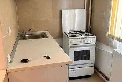 De Inchiriat!Garsoniera 1 MAI -Pelendava,etaj 2,centrala. - 2