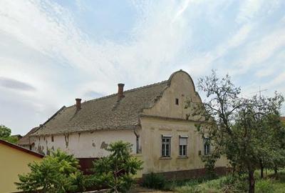 Casă cu 5 camere cu Teren 2845 Mp în Central - 6