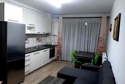 Apartament cu 2 camere semidecomandat, mobilat în Central