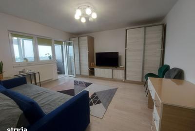 Apartament cu 3 camere decomandat în Micro 4 - 2