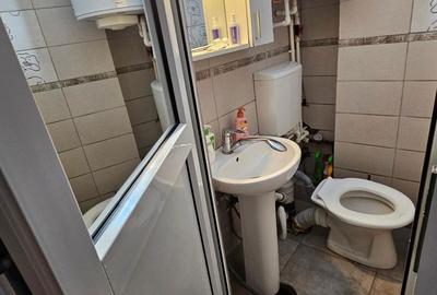 Apartament cu 3 camere în Costin Georgian - 1