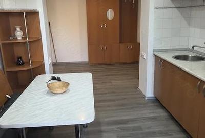 Apartament cu 2 camere decomandat în Girocului - 4