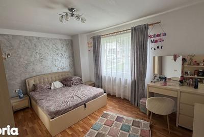 Casă cu 5 camere cu Teren 2011 Mp în Central - 18