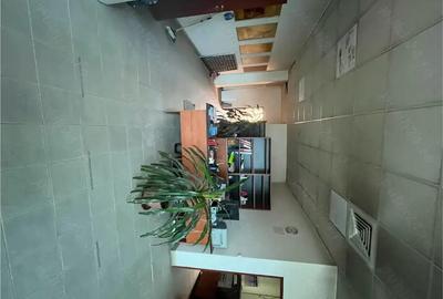 Spațiu comercial, de 120 mp, în Central - 5