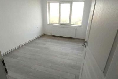Apartament cu 3 camere decomandat în Tecuci - 1