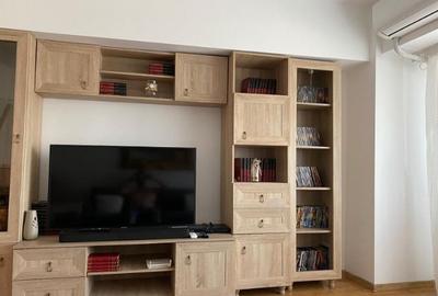 Apartament cu 3 camere decomandat în 1 Mai