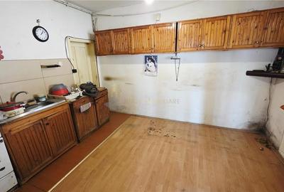 CASA 2 CAMERE 70 MP TEREN 601 MP DAMBUL ROTUND - 10