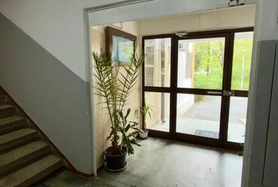 Apartament cu 3 camere, mobilat în Drumul Taberei - 25
