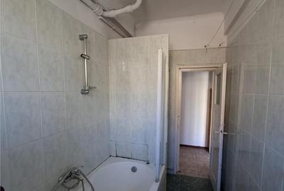 Apartament cu 2 camere, nemobilat - 9