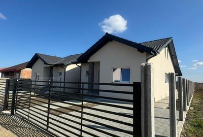 Duplex pe parter, despărțit prin baie, 3 camere, Posibilitate de mansardare Duplex pe parter, despărțit prin baie, 3 camere, Posibilitate de mansardare - 2