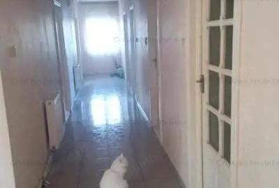 Casă cu 5 camere cu Teren 498 Mp în Radu Negru - 3