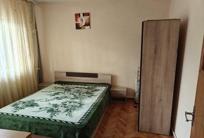 Apartament cu 3 camere decomandat, mobilat în Casa de Cultură - 4