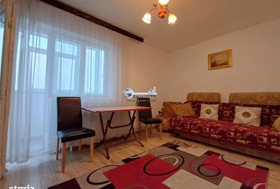 Apartament cu 3 camere decomandat, mobilat în Mircea cel Bătrân