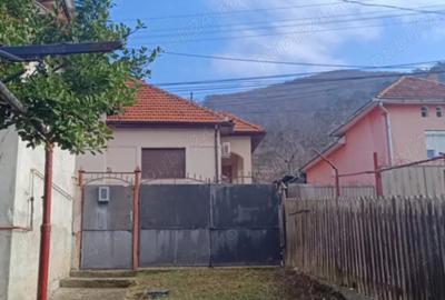 Casă cu 4 camere în Central - 5