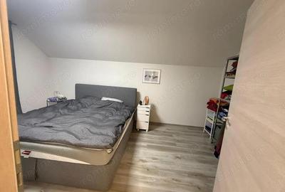 Casă cu 5 camere cu Teren 610 Mp în Dumbrăvița