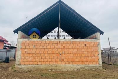 Casa la rosu-constructie solida din caramida - Dumbrava Rosie - 6
