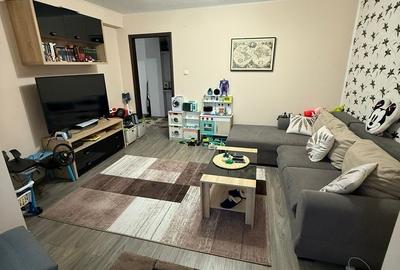 Apartament cu 4 camere decomandat în Central