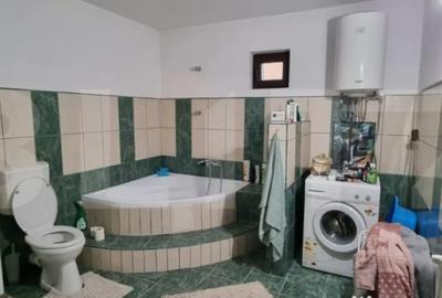 Casă cu 5 camere cu Teren 250 Mp în Central - 13