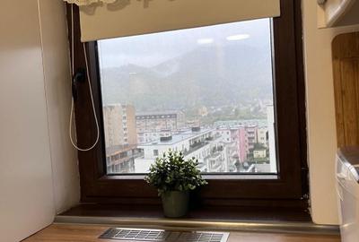 Apartament cu 5 camere decomandat în Noua - 7